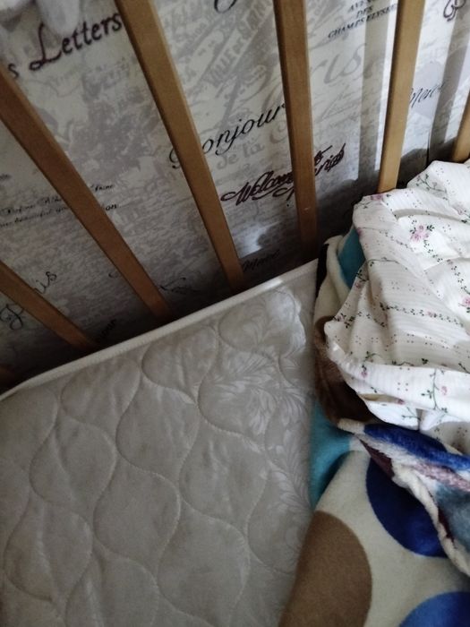 Детский манеж, кровать