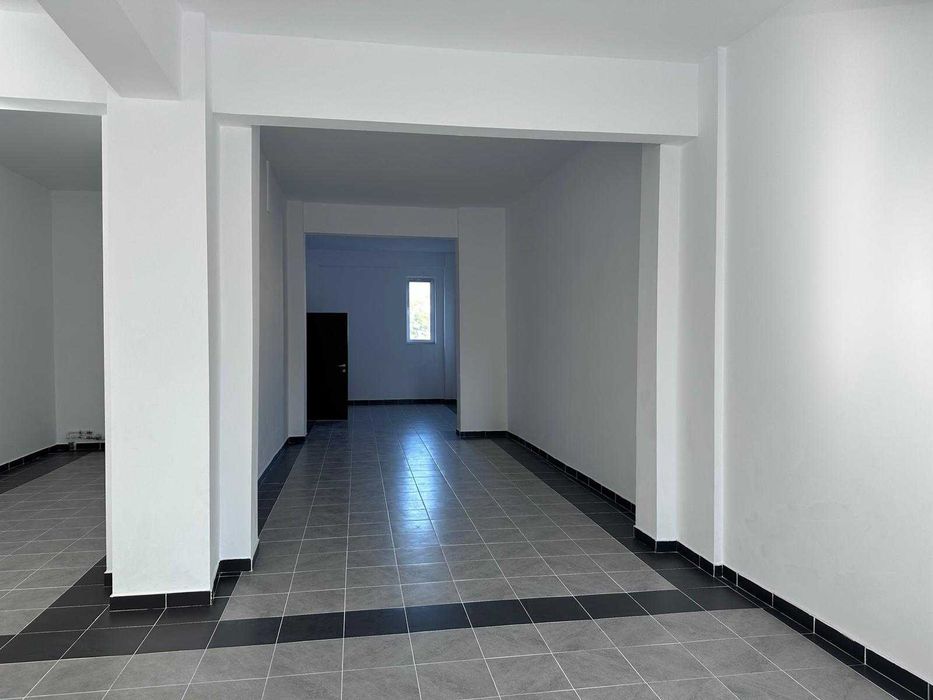 Inchiriez  spatiu comercial Prundu