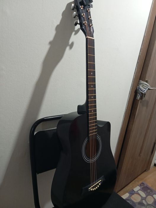 Продается гитара