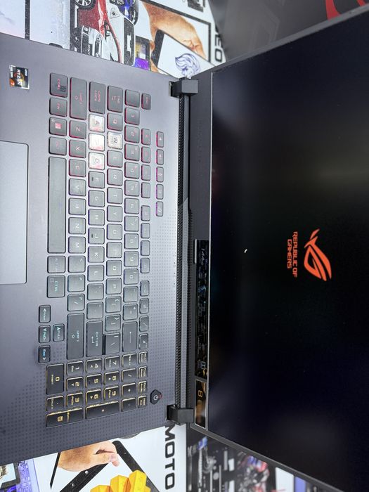 Asus Rog STRIX / Ryzen 7 RTX 3050 TI / CreativAmanet