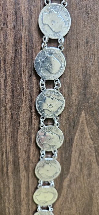 Уникална сребърна гривна