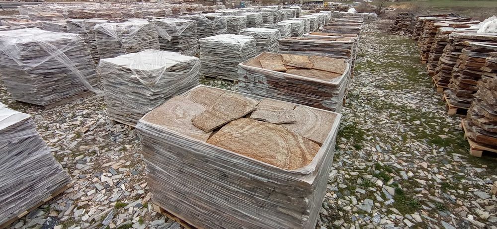 Кафяв камък-гнайс меча кожа за под