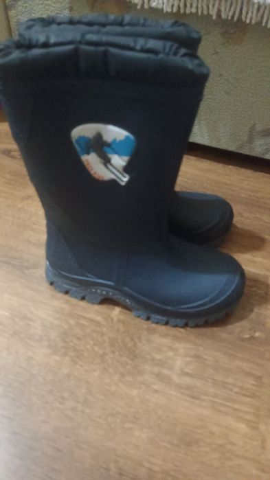 Обувь по 1500 тенге