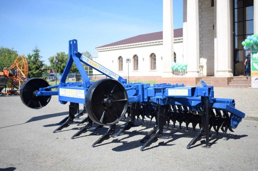 Плуг чизельный 4,5 метров