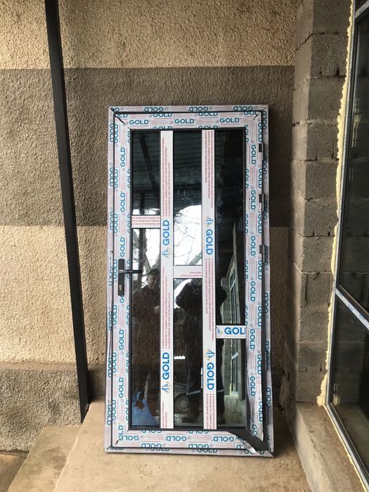 Пластиковые окна двери  УСТАНОВКА