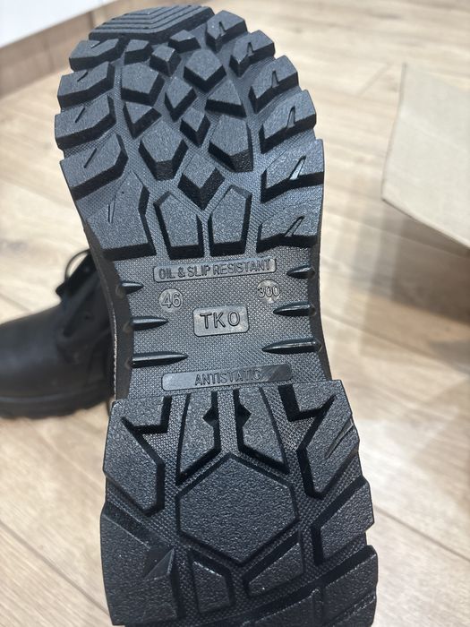 Продам Берцы новые