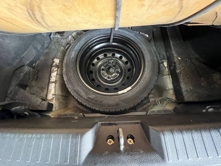 Forza 2014
Probeg_199 ming
Mator 1.5 
Kraska_ toza 
Yoqilgi benzin ras