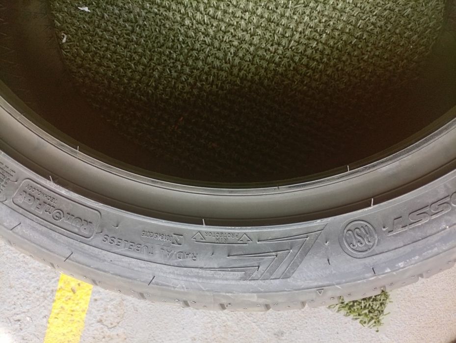 225 45 19 Dunlop Noi