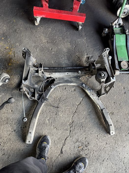 Преден мост бмв е60 е61