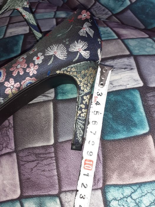 Туфли новые 40 р