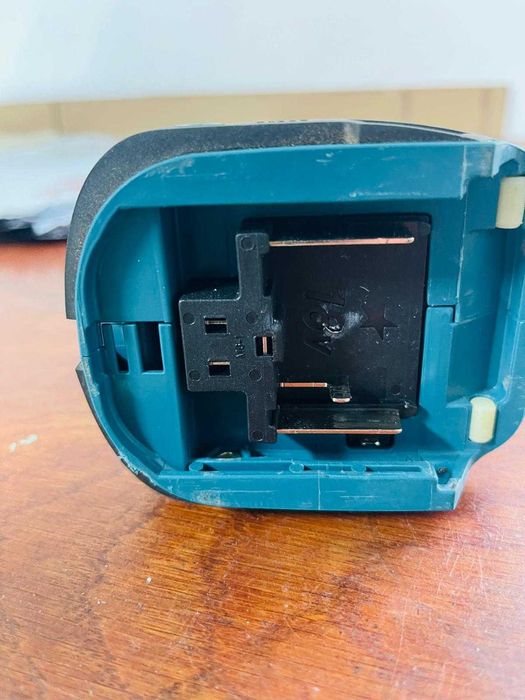 Filetanta Makita DDF482Z 18 V - pentru piese/reparat