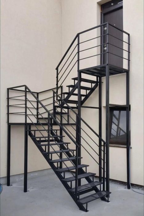 Scari zincate de exterior