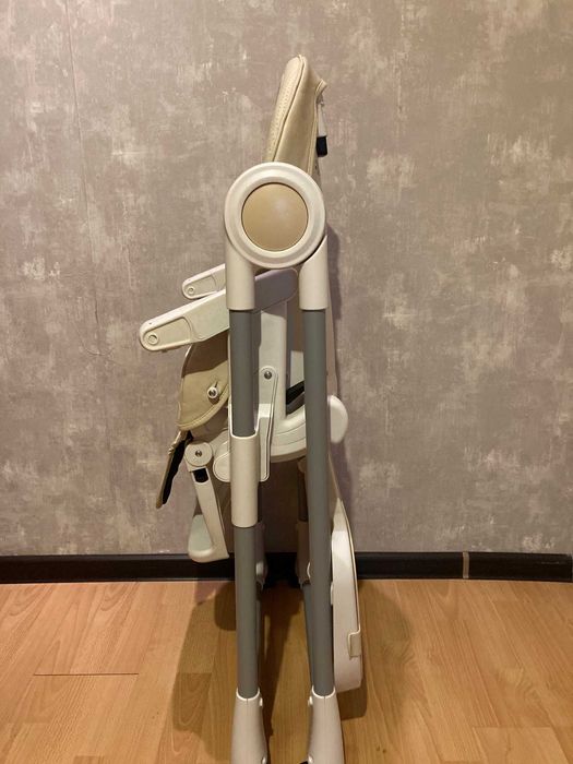 Продам детский стульчик-трансформер для кормления