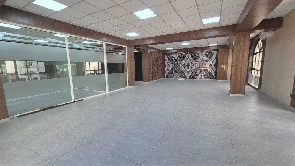 Сдаётся офис в БЦ  Яккасарайский район R25