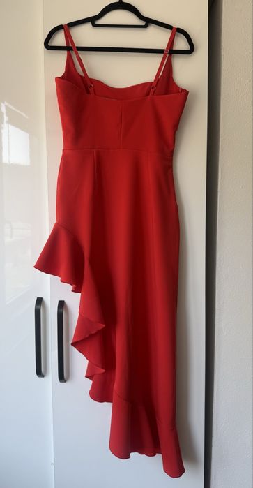 Rochie asimetrica superba