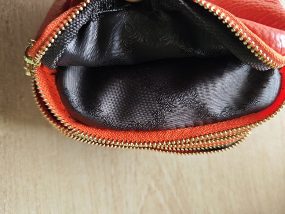 Мини портмонета с три отделения от естествена кожа