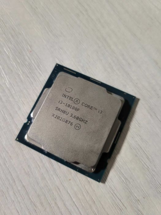 Процессор Intel I3 10100f