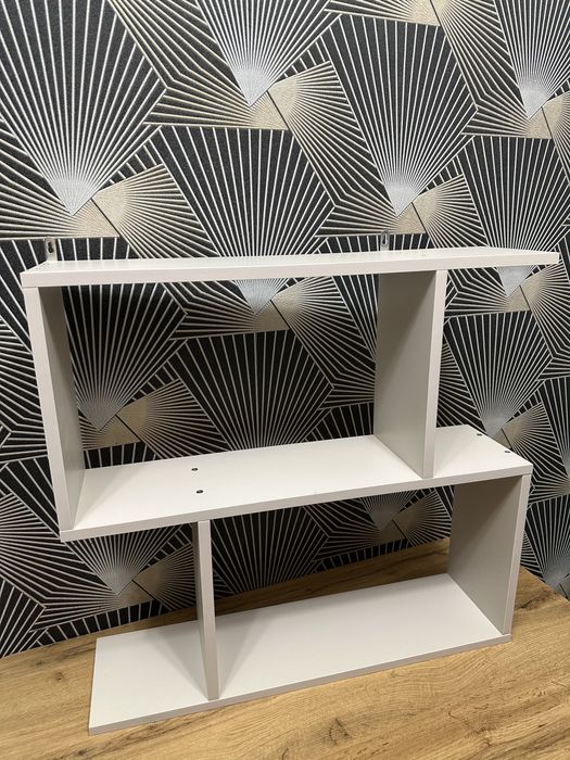 Полка навесная Новая