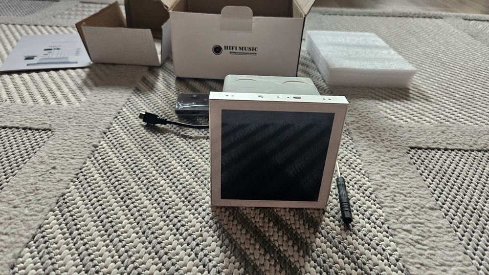 Домашно аудио, видео система с тъчскрийн, Bluetooth,FM,  USB за стена