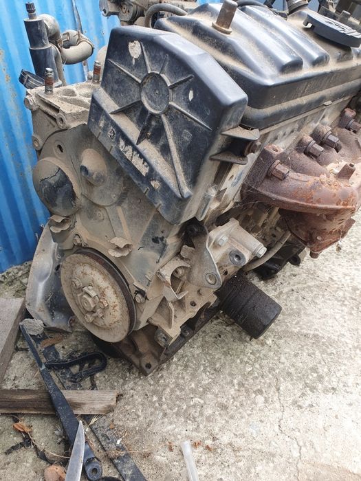 Двигател Peugeot 106 1.0i