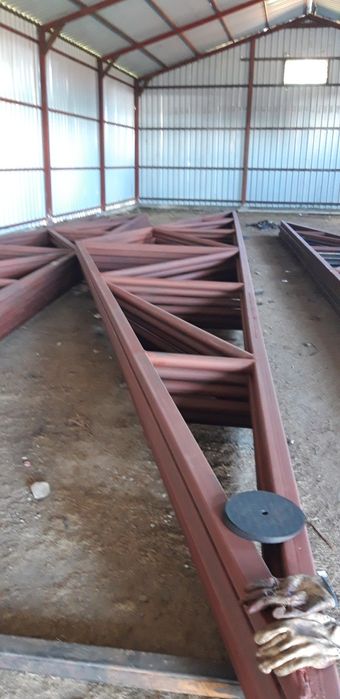 Hale metalice ferme metalice la 12 m