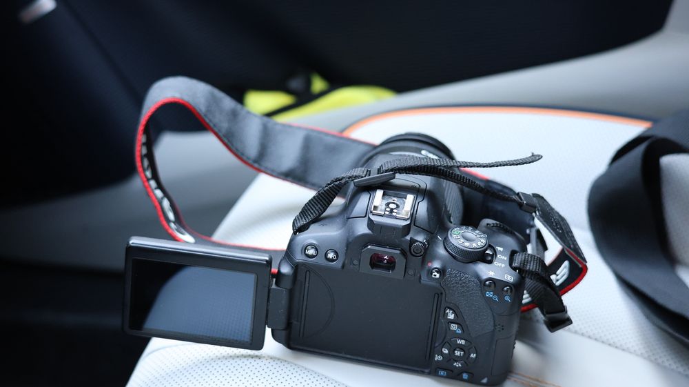 Фотоаппарат Canon 700D