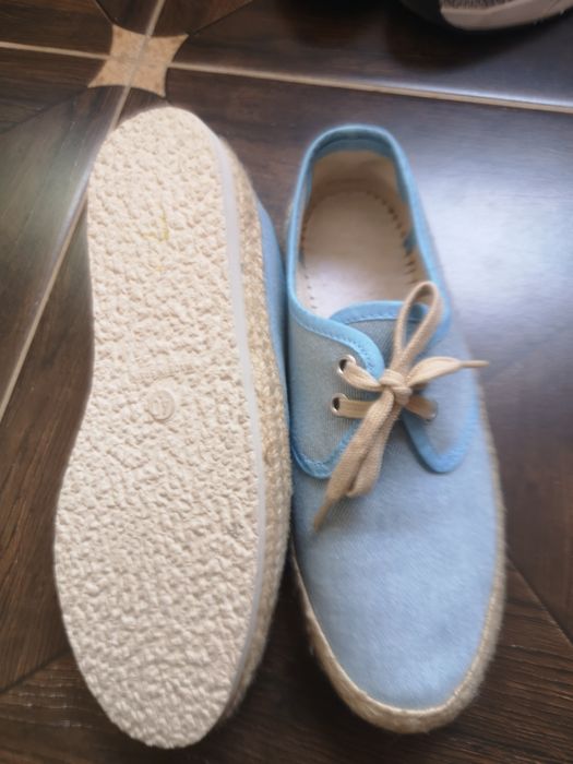 Обувь на мальчика, в отличном состоянии