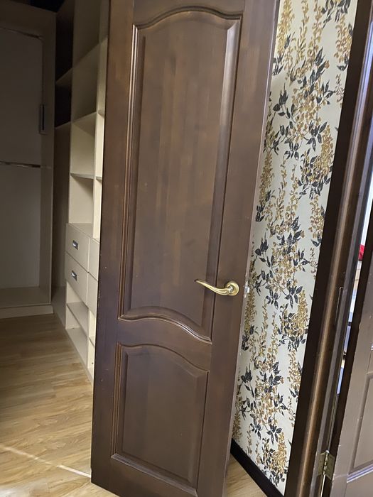 Межкомнатные двери. Деревянные