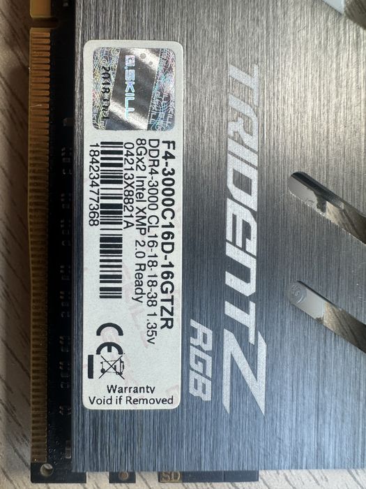 G.SKILL Trident Z RGB DDR4 3000MHz CL16 16GB Kit2 (2x8GB) Intel XMP F4-3000C16D-16GTZR