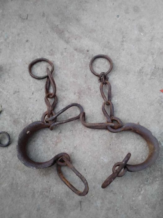 Букаи, мундщук и сантрач за кон