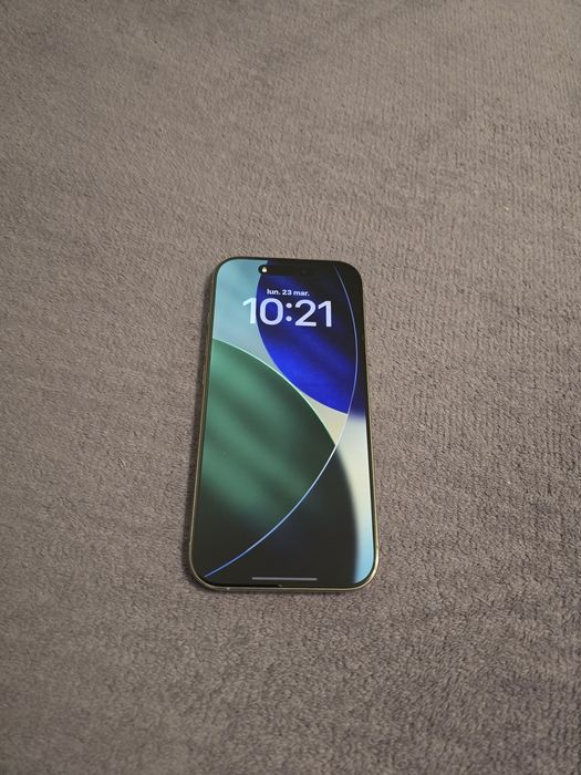 Vand/Schimb Iphone 16 pro/128 gb impecabil