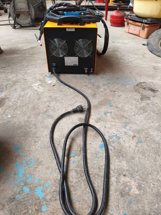 Сварочный инвертор СВАРОГ TIG200P