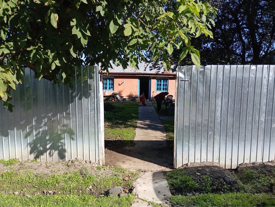 Casă cu teren 2000m