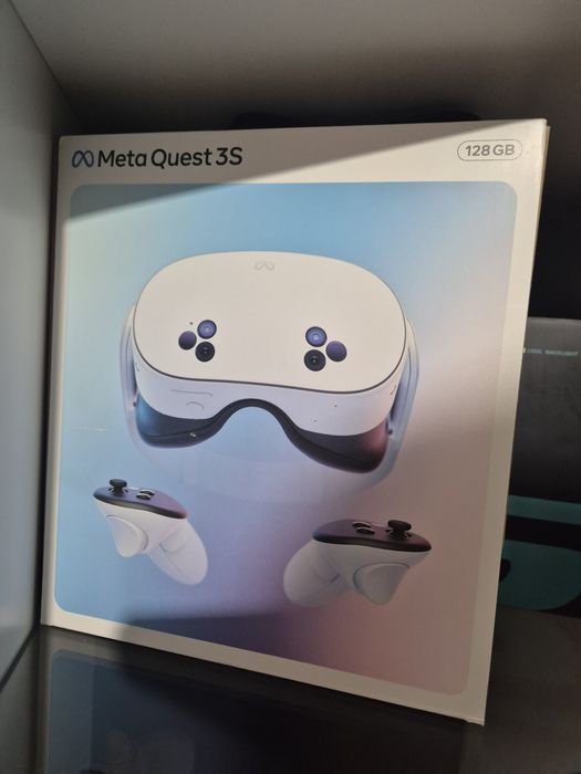 Meta quest 3s почти новый