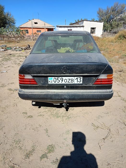 Мерседес 124 230