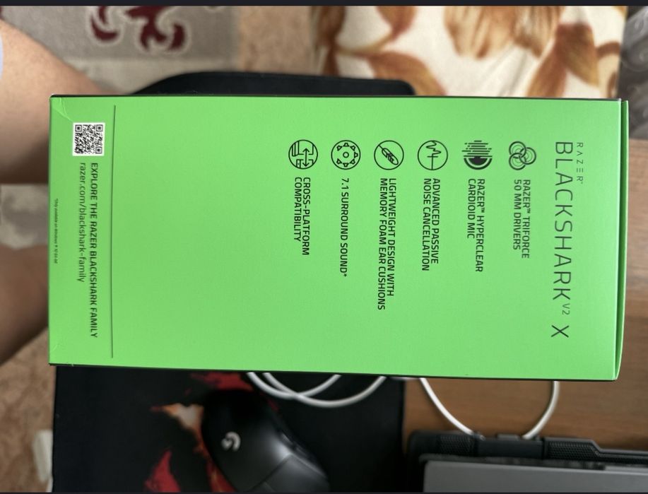 Продам наушники новые