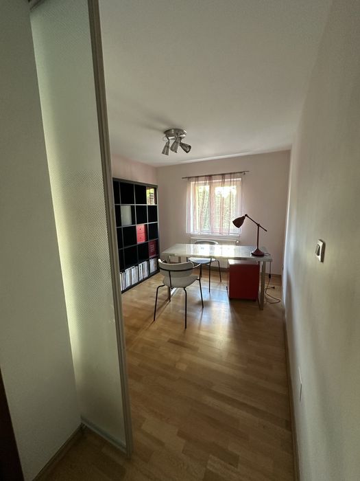 Proprietar inchiriez apartament 3 camere( +garaj) str Maresal Averescu