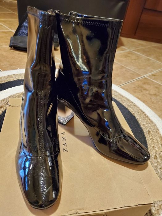 Botine Zara de lac cu toc transparent