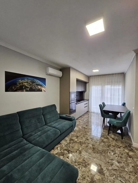 Apartament 2 camere de închiriat West Residence