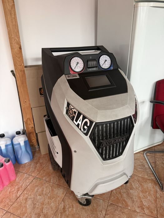 Vand scule service auto