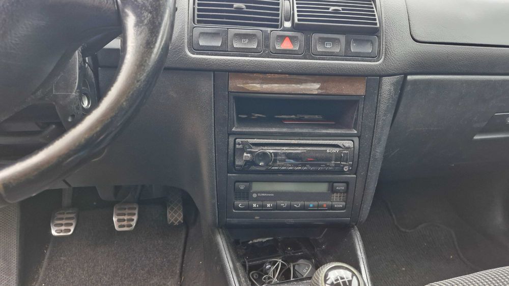 Volkswagen Golf 4 1.9 TDI PD AXR 101cp 2002