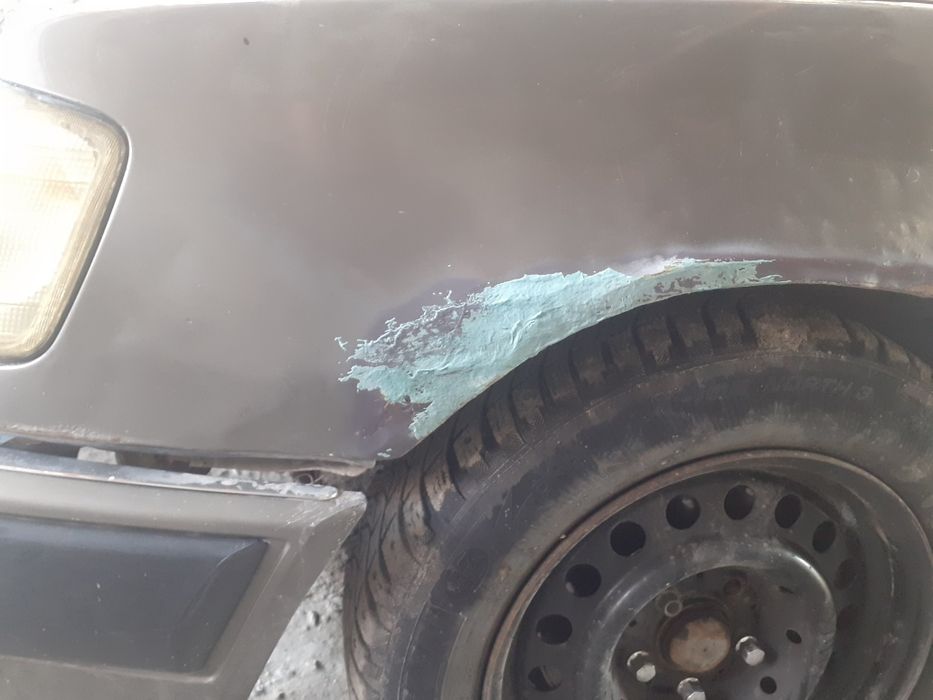 Продам мерседес е300