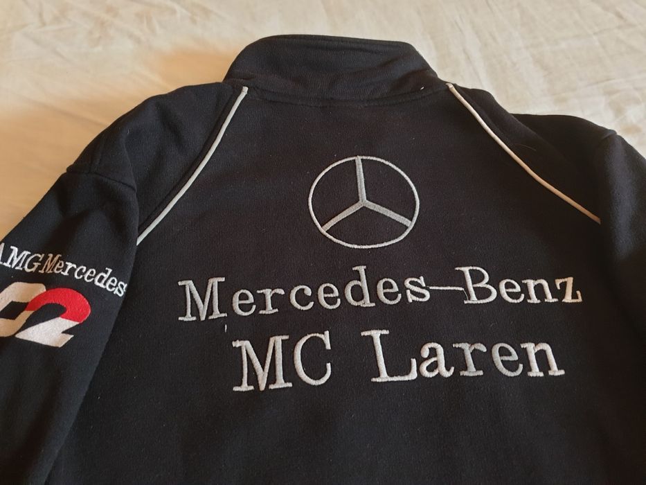 Bluza  de  barbati  -  200 lei.