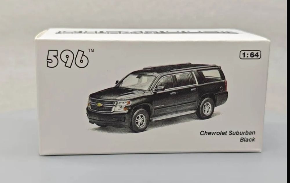 Продам модельку Сабурбана