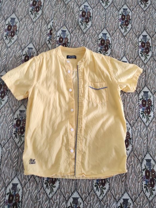 Продавам панталон/дънки и ризи за момче 146см.