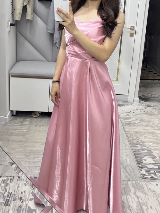 Платье розовое на выпускной