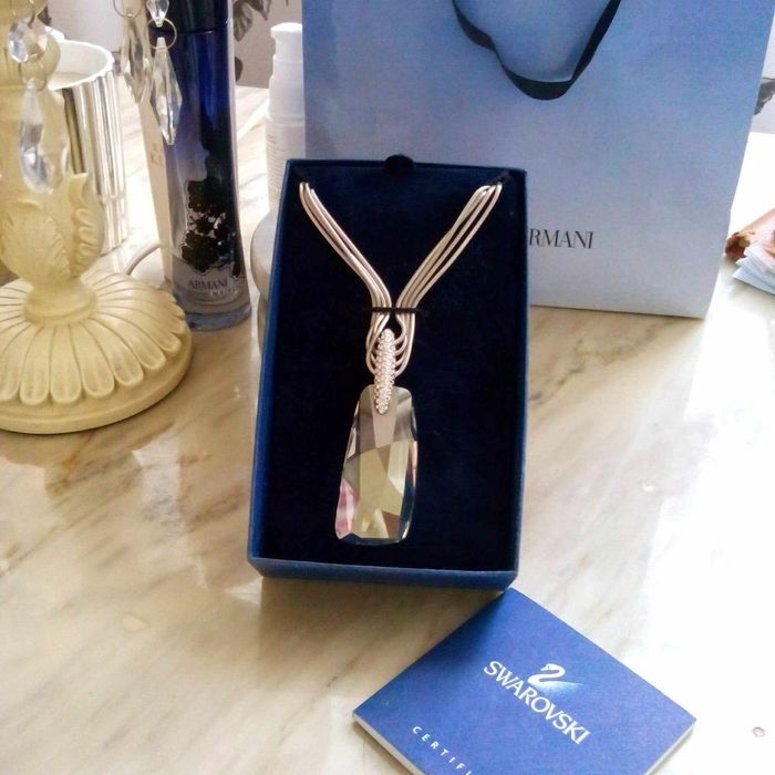 Swarovski колие от опушен кристал