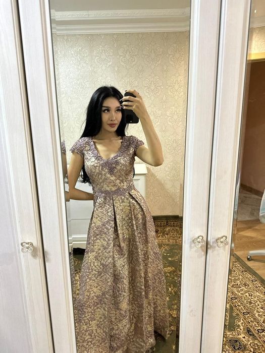 Вечерние платья разные