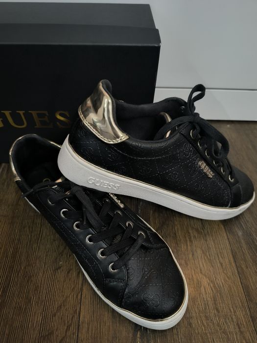 Дамски маратонки guess