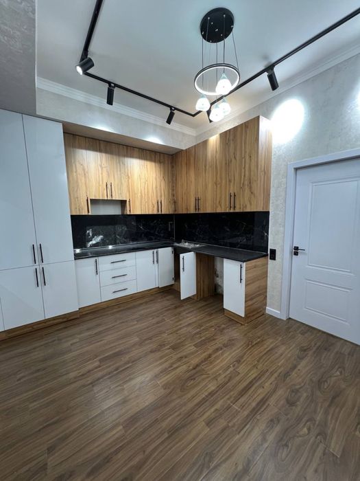 Beltepada Stroy mart,Ibn Sinoga yaqin joyda 6 xona sotiladi